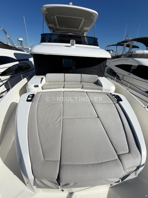 Absolute Navetta 52