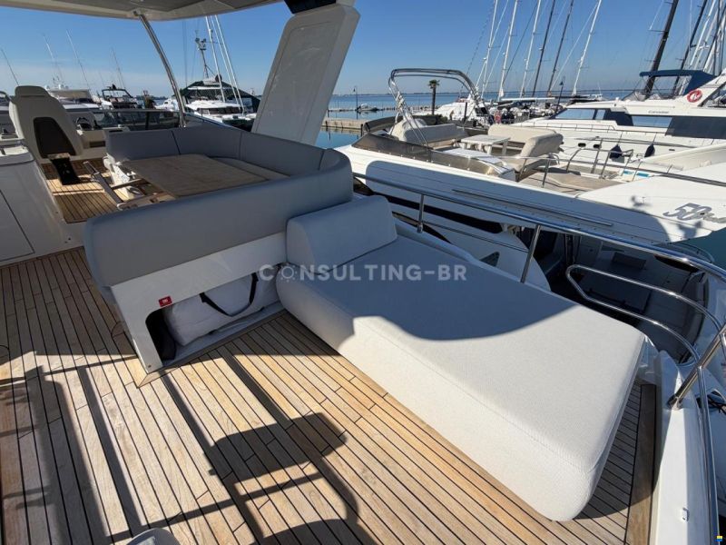 Absolute Navetta 52