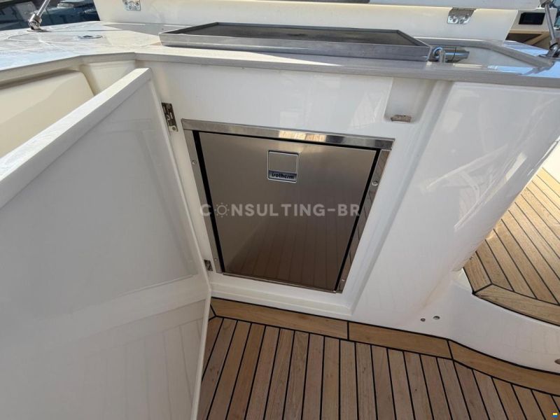 Absolute Navetta 52