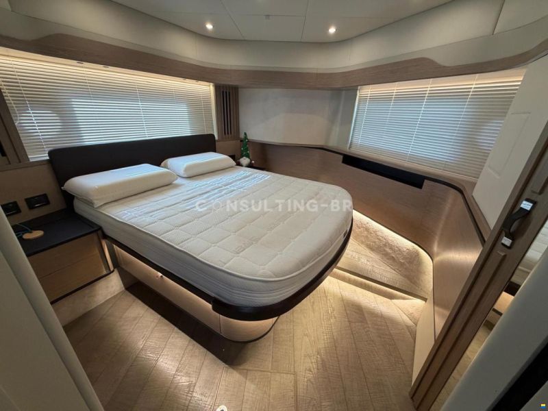 Absolute Navetta 52