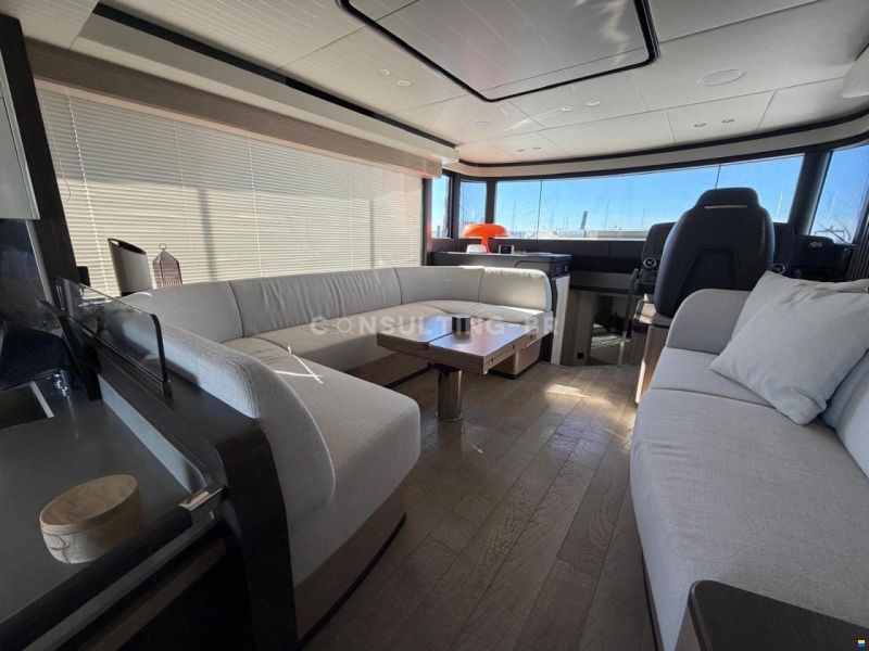 Absolute Navetta 52