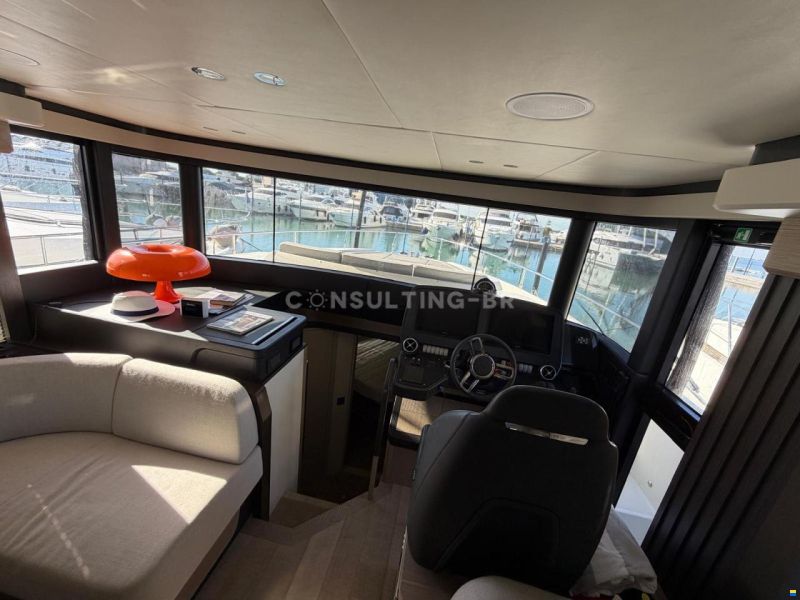 Absolute Navetta 52