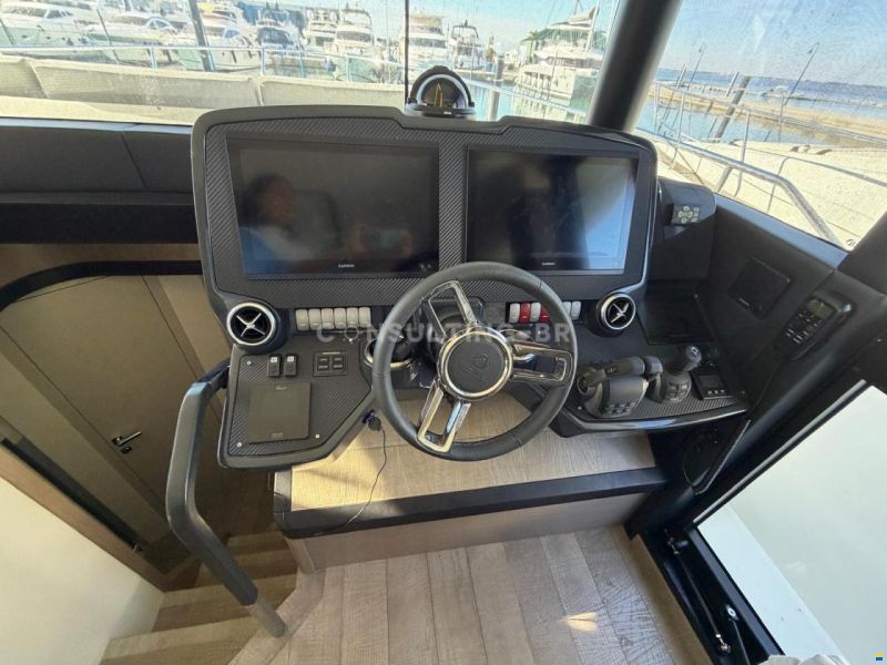 Absolute Navetta 52