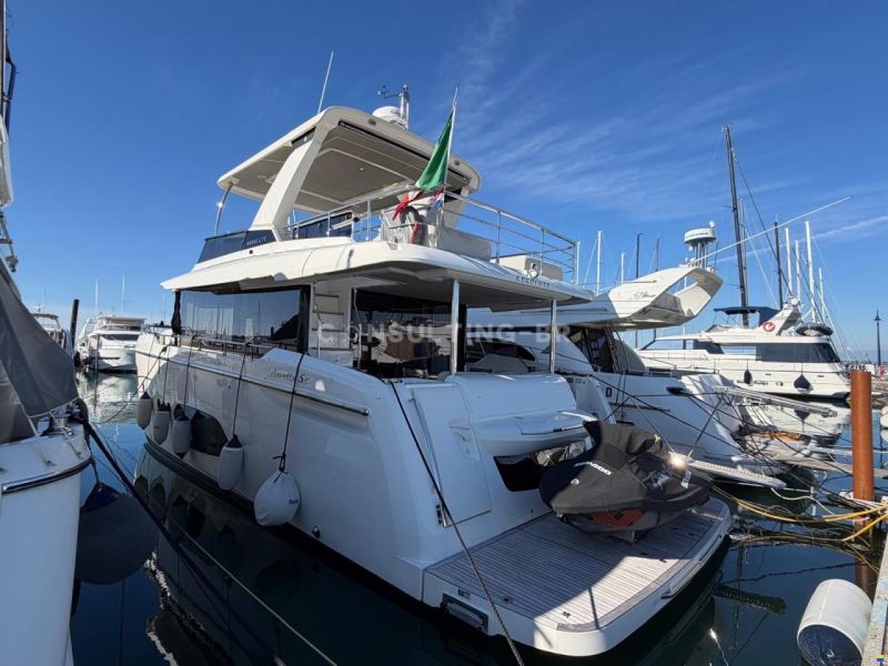 Absolute Navetta 52