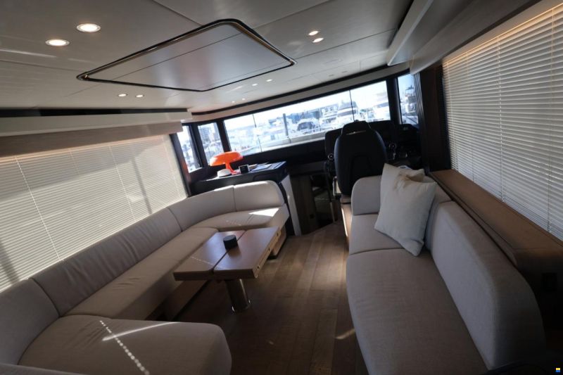 Absolute Navetta 52