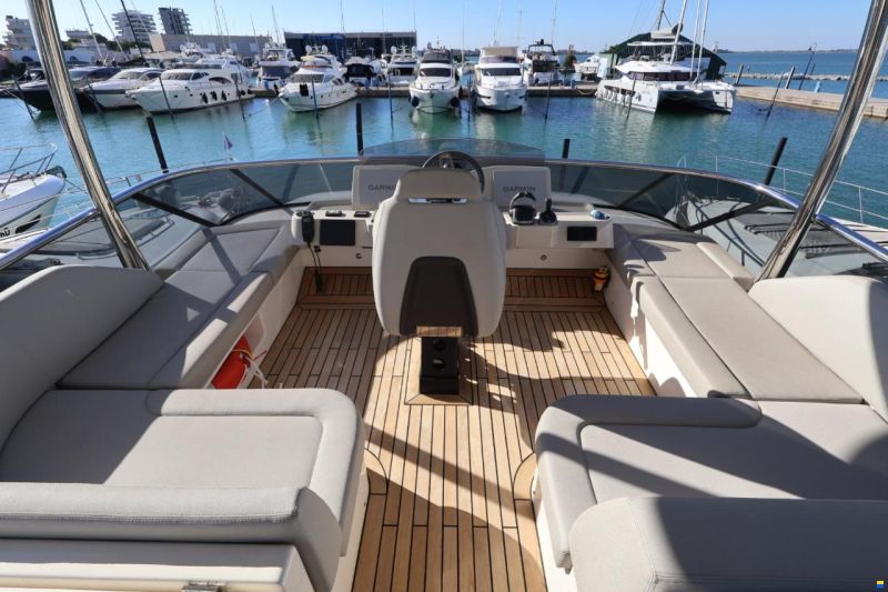 Absolute Navetta 52