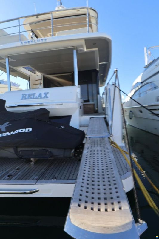 Absolute Navetta 52