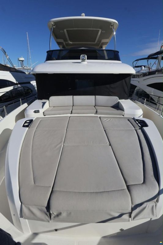 Absolute Navetta 52