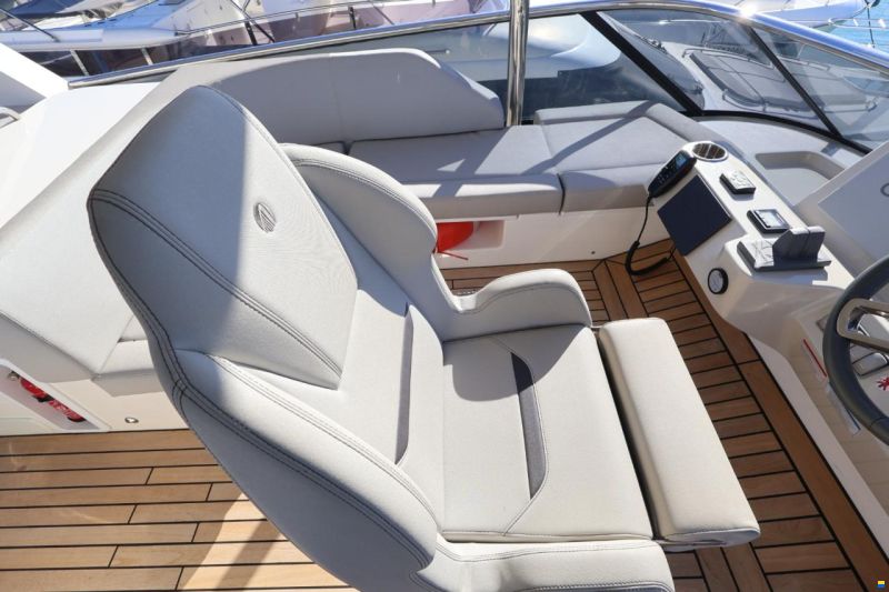 Absolute Navetta 52