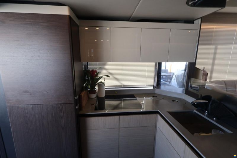 Absolute Navetta 52