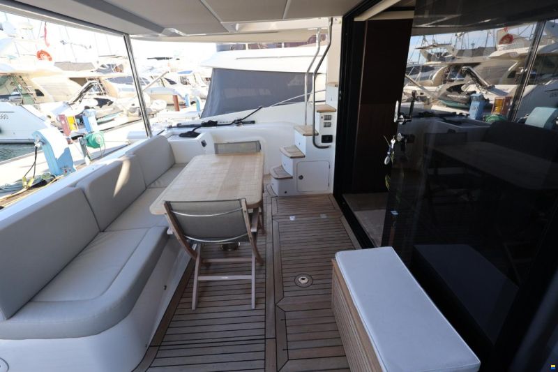 Absolute Navetta 52