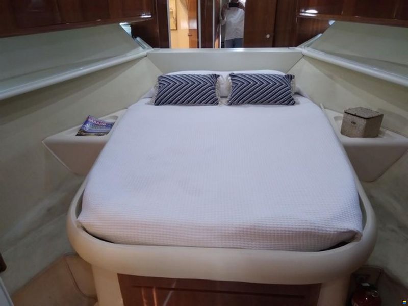 Azimut 40