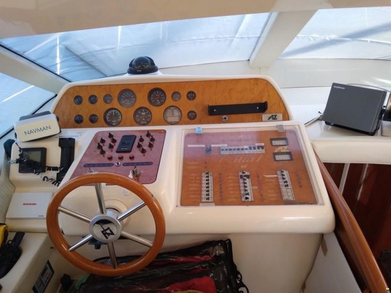 Azimut 40