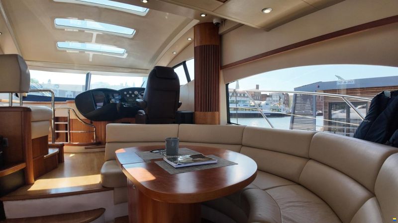 Sunseeker Predator 52