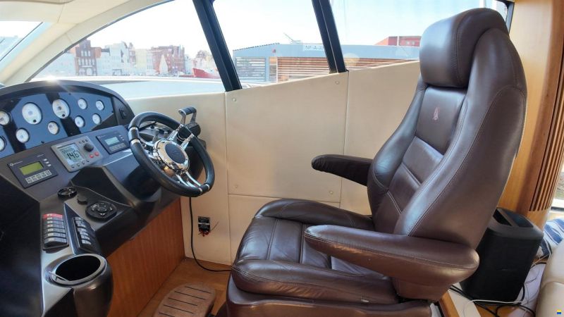 Sunseeker Predator 52