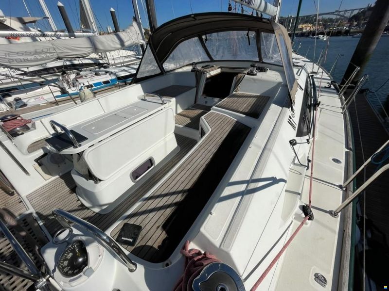 Jeanneau 53