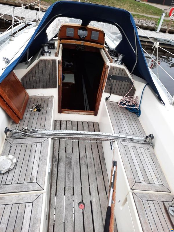 Sweden Yachts 38