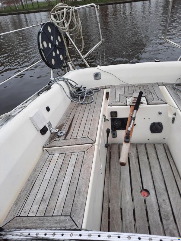 Sweden Yachts 38