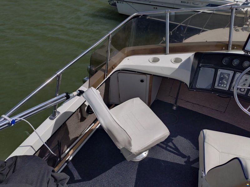 Carver 32