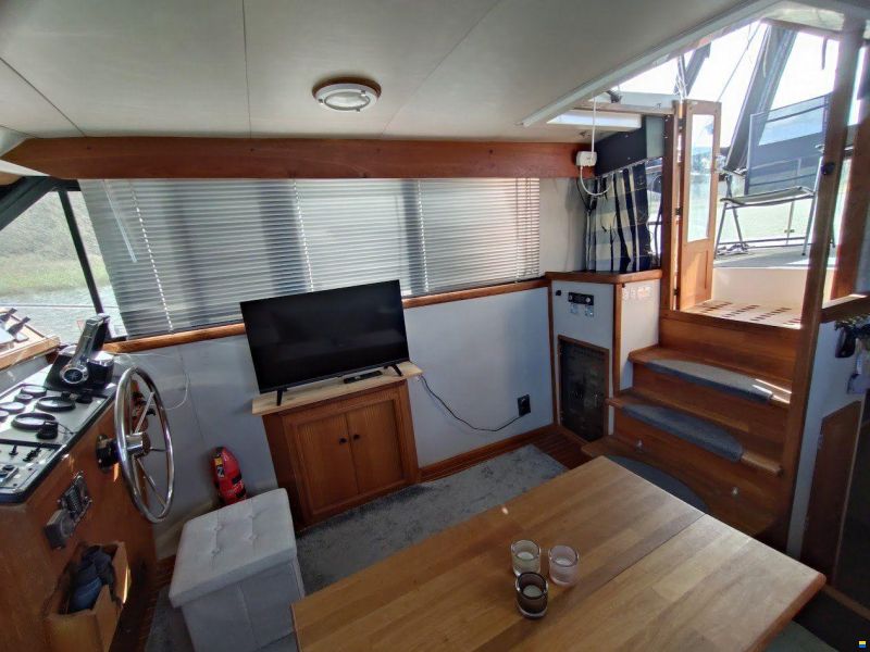 Carver 32