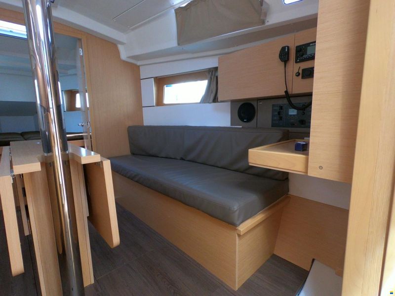 Beneteau OCEANIS 35.1