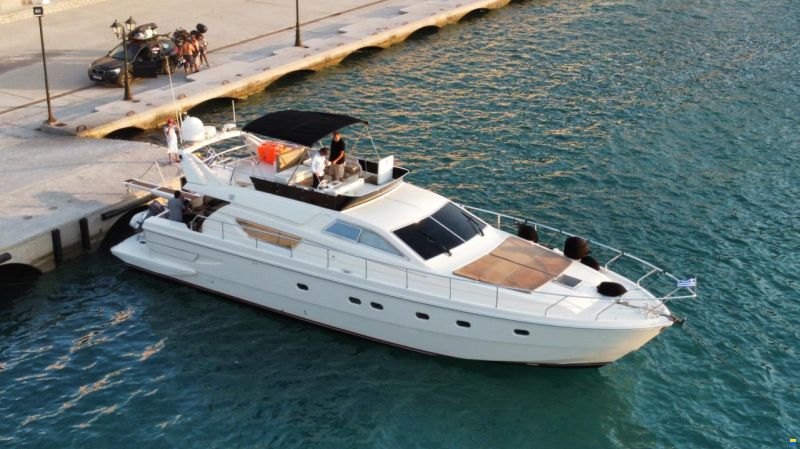 Ferretti 55