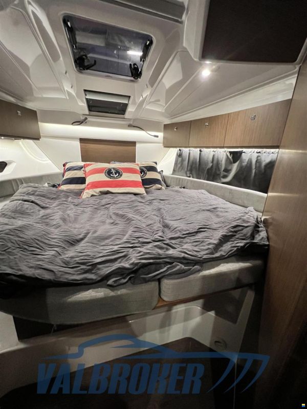 Beneteau Antares 9