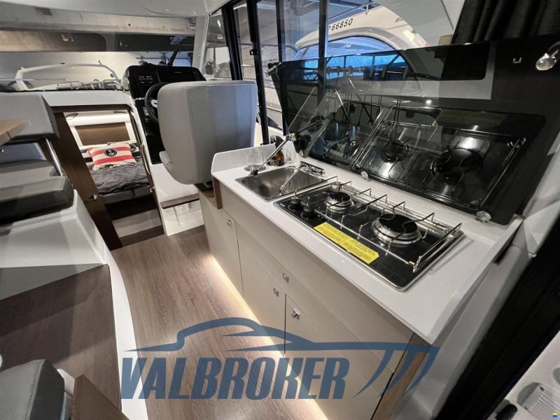 Beneteau Antares 9