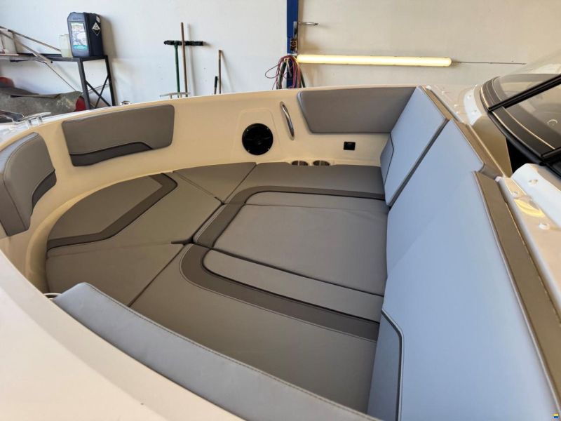 Bayliner V20 OB Bowrider med 150 hk Merc
