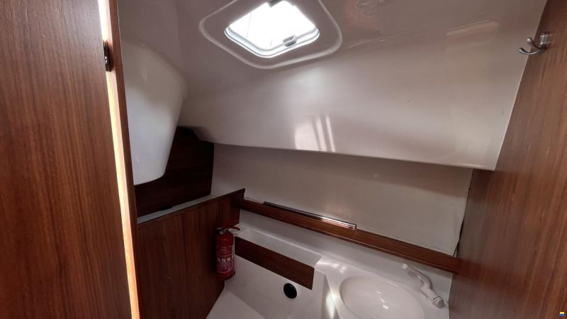 Hak Yacht Club / Phobos 25