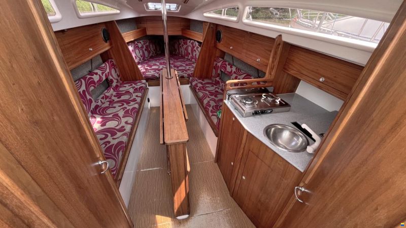 Hak Yacht Club / Phobos 25