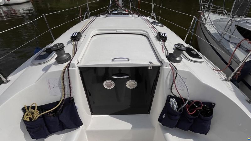 Hak Yacht Club / Phobos 25