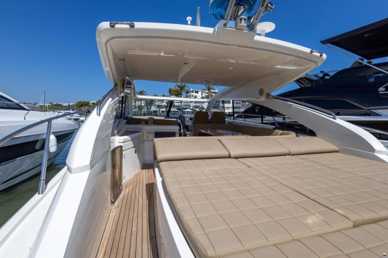 Princess V53
