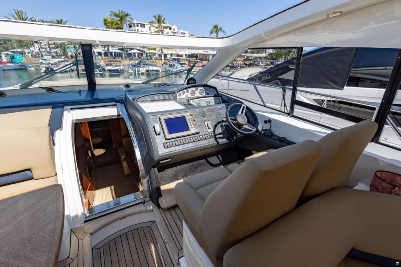 Princess V53