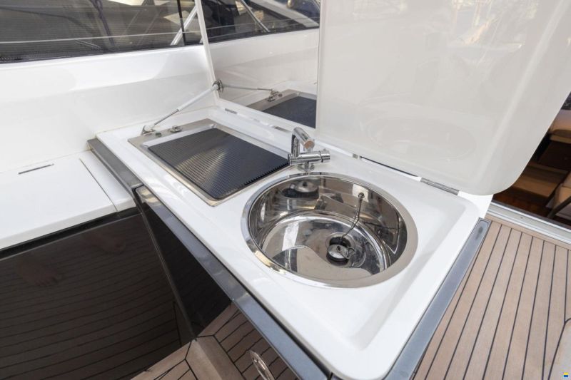 Princess V48 Open