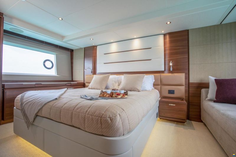 Princess 68