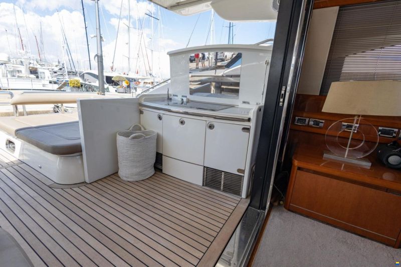 Princess V65