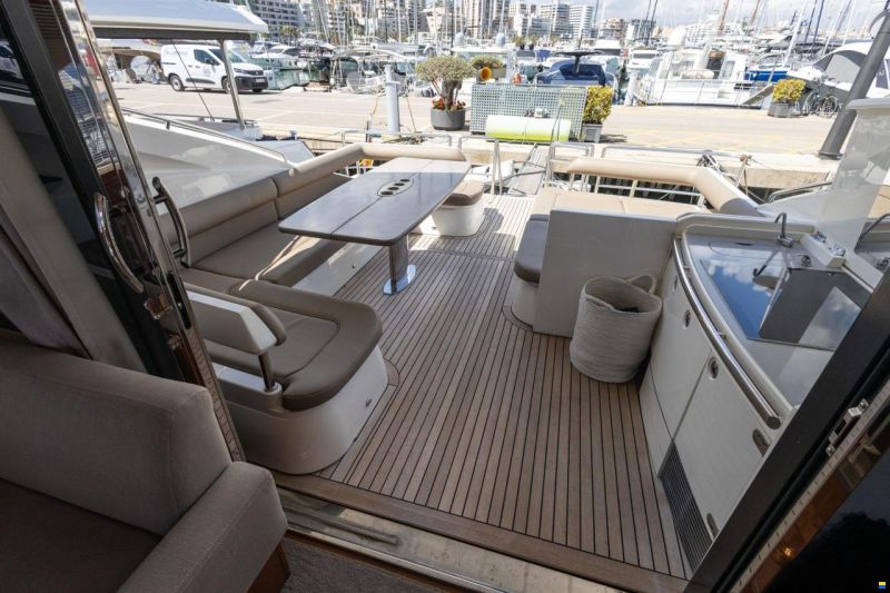 Princess V65