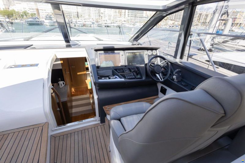 Princess V58 Open