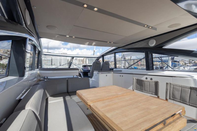Princess V58 Open