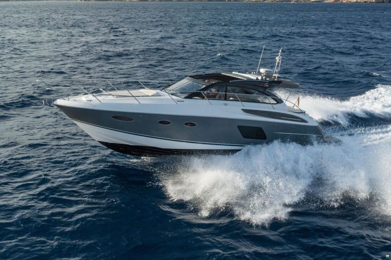 Princess V48 Open