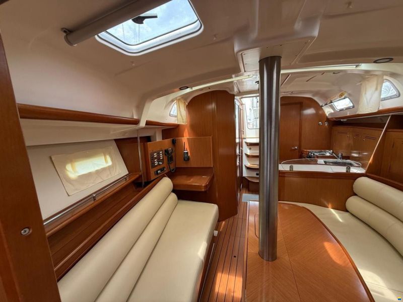 Beneteau Oceanis 34.3