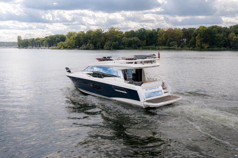 Prestige 520 Fly
