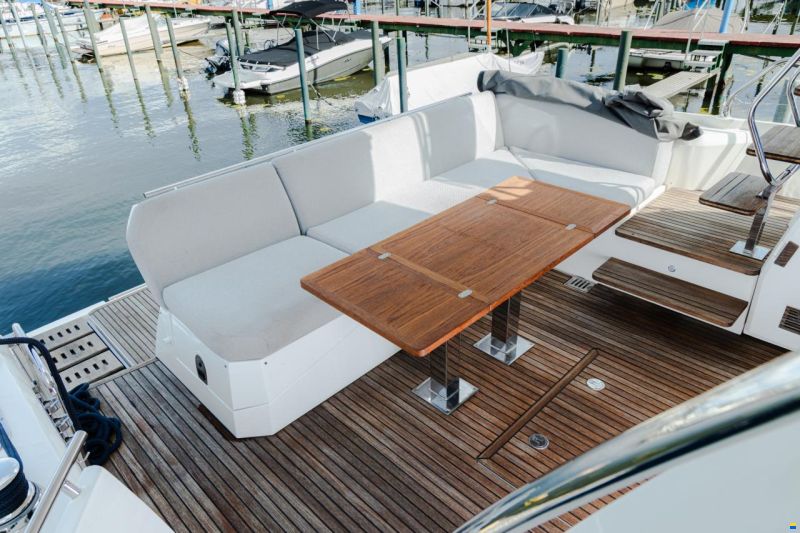 Prestige 520 Fly