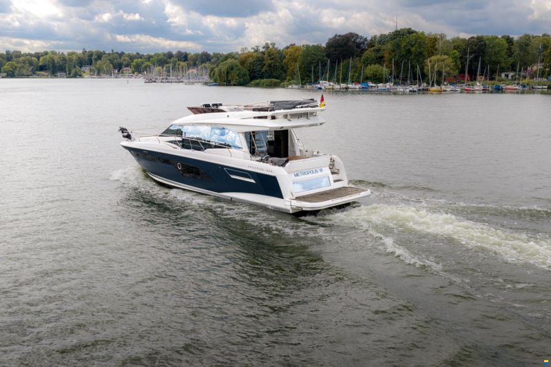 Prestige 520 Fly