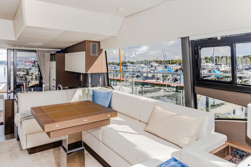 Prestige 520 Fly