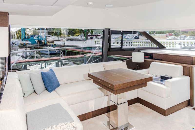 Prestige 520 Fly