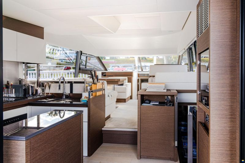 Prestige 520 Fly