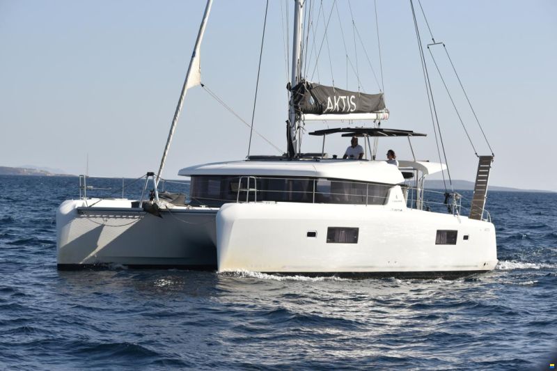 Lagoon 42