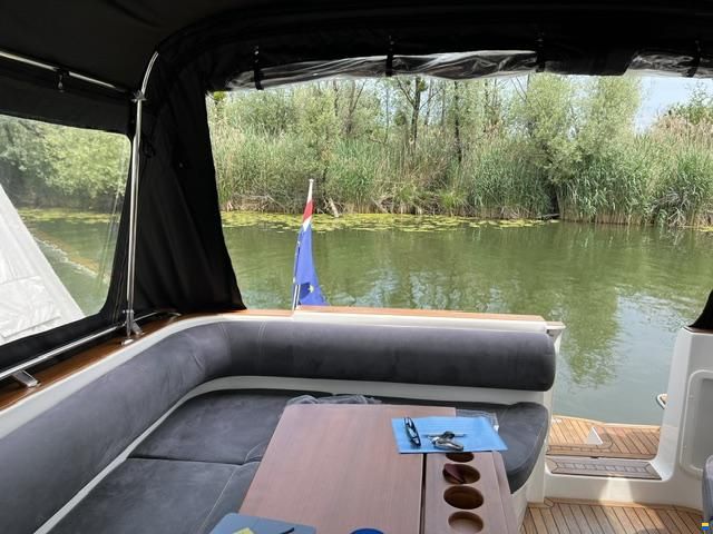 Marex 350 Cabriolet Cruiser